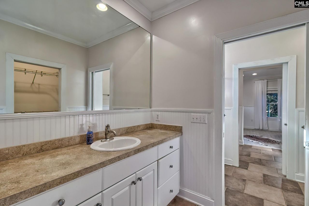 417 Oxenbridge Way Photo 22