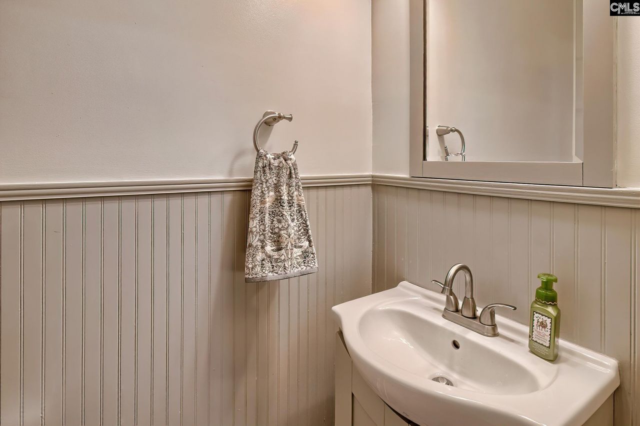 417 Oxenbridge Way Photo 34