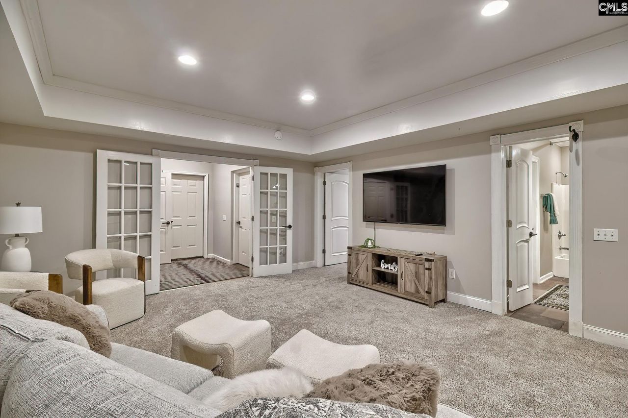 417 Oxenbridge Way Photo 37