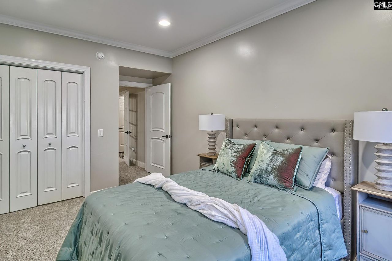 417 Oxenbridge Way Photo 42