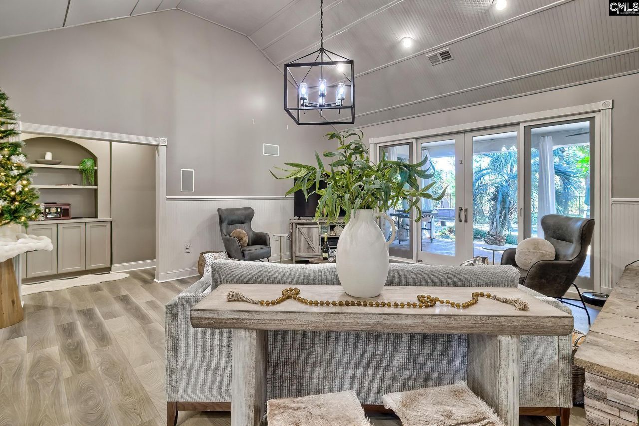 417 Oxenbridge Way Photo 7