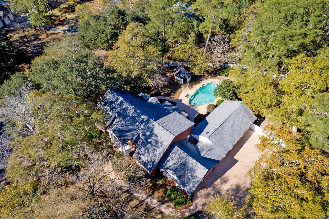 100 Rexford Court Photo 18