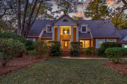 100 Rexford Court photo 4