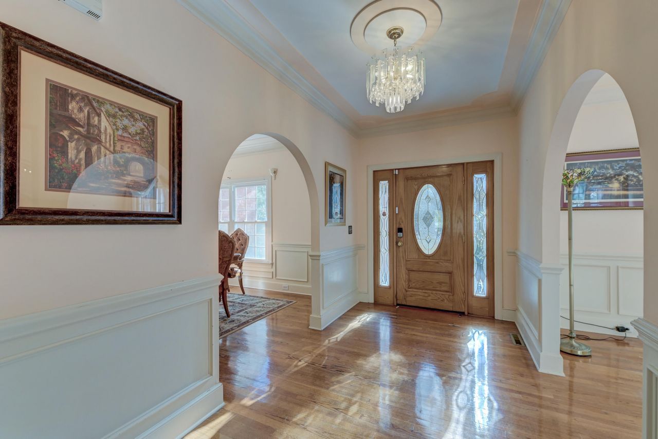 100 Rexford Court Photo 4