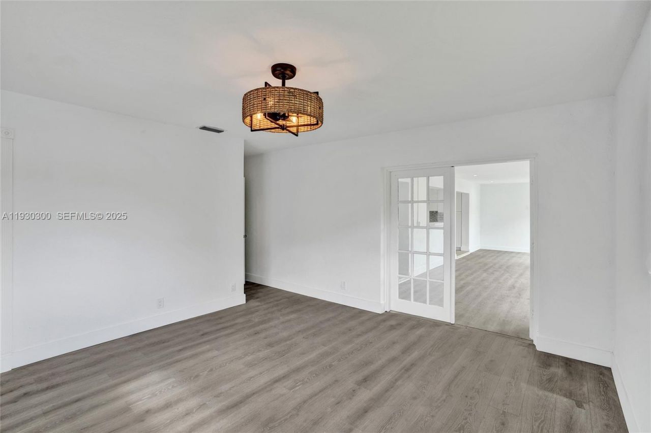 5810 NW 81st Ave, Tamarac, FL 33321 Photo