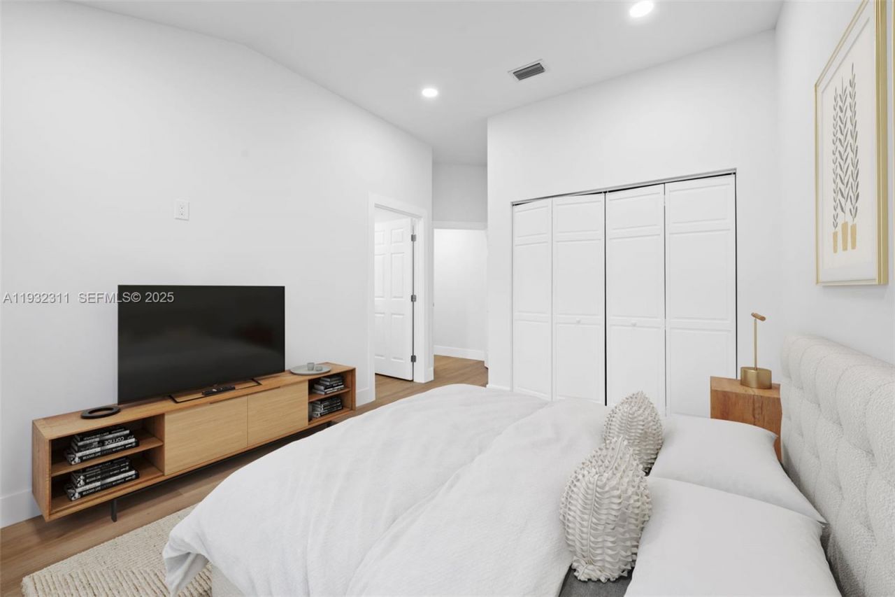 2014 NW 52nd St, Boca Raton, FL 33496 Photo