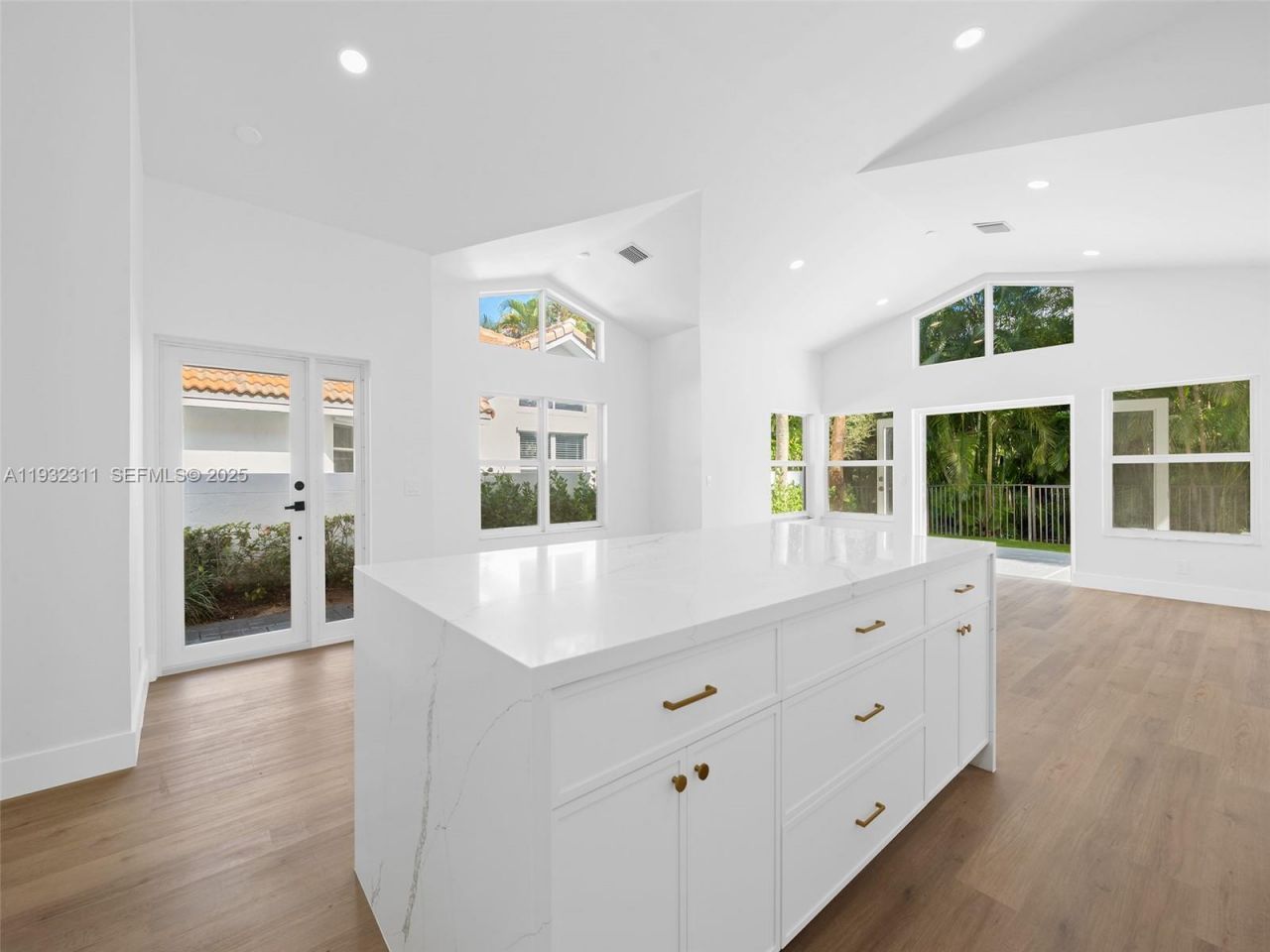 2014 NW 52nd St, Boca Raton, FL 33496 Photo