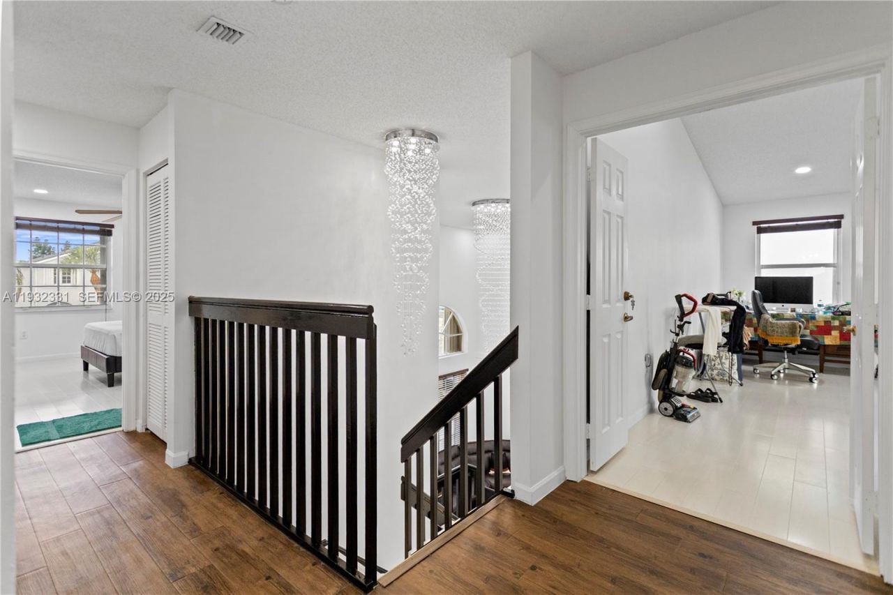 15558 NW 12th Ct, Pembroke Pines, FL 33028 Photo