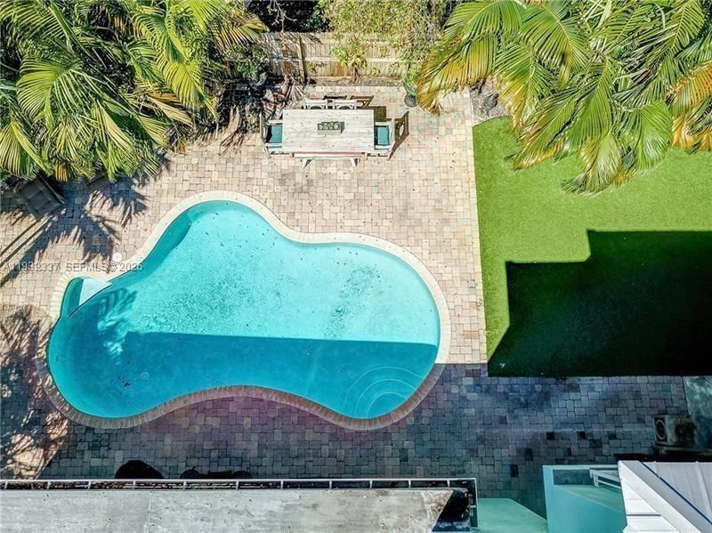 801 NE 17th St , Fort Lauderdale, FL 33305 Photo