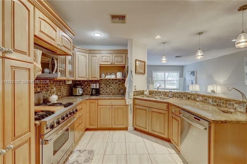 801 NE 17th St , Fort Lauderdale, FL 33305 Photo