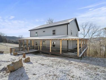 1237 Burton Williams Road, Irvine, KY 40336