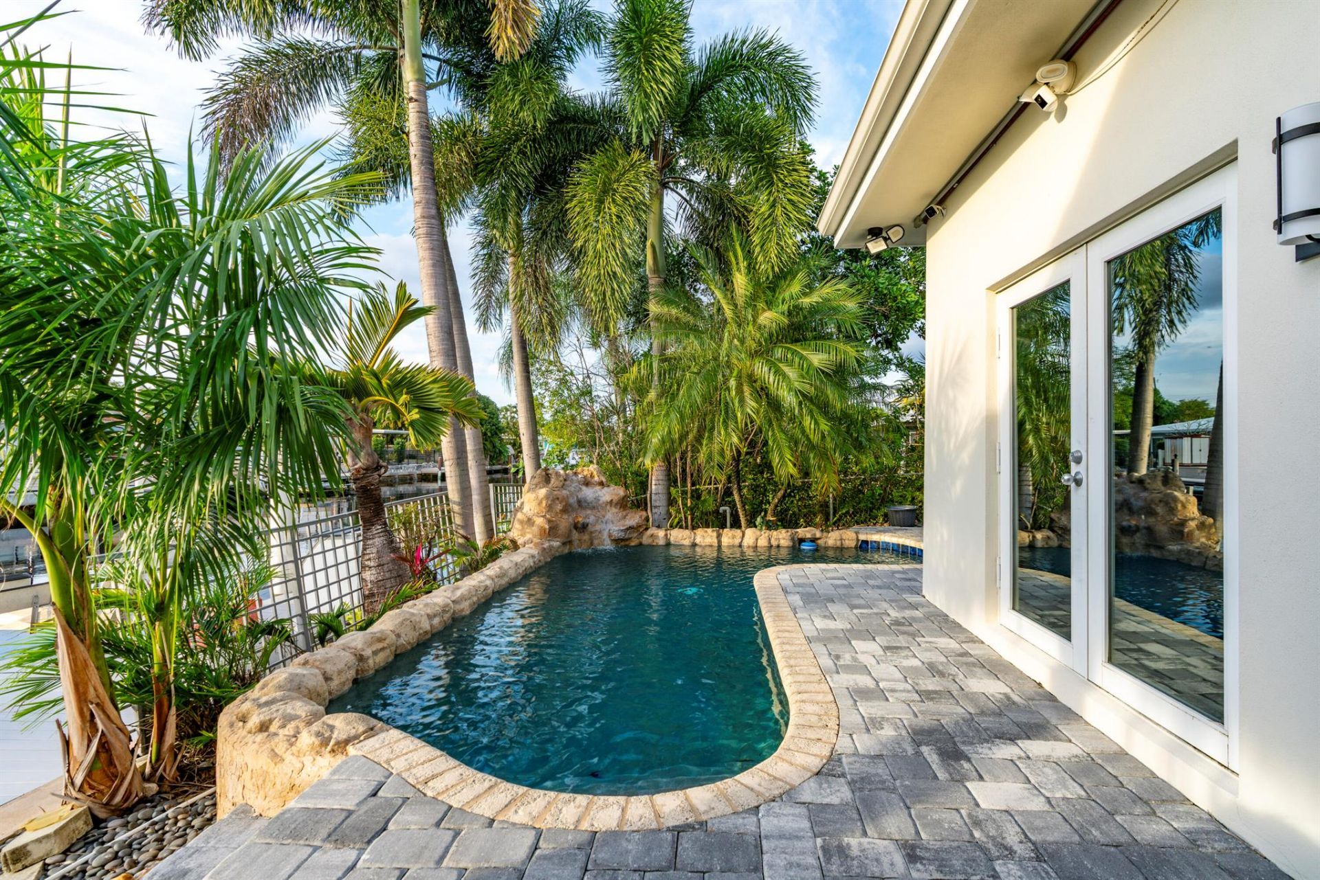 851 SE 5th Avenue, Pompano Beach, FL 33060 Photo