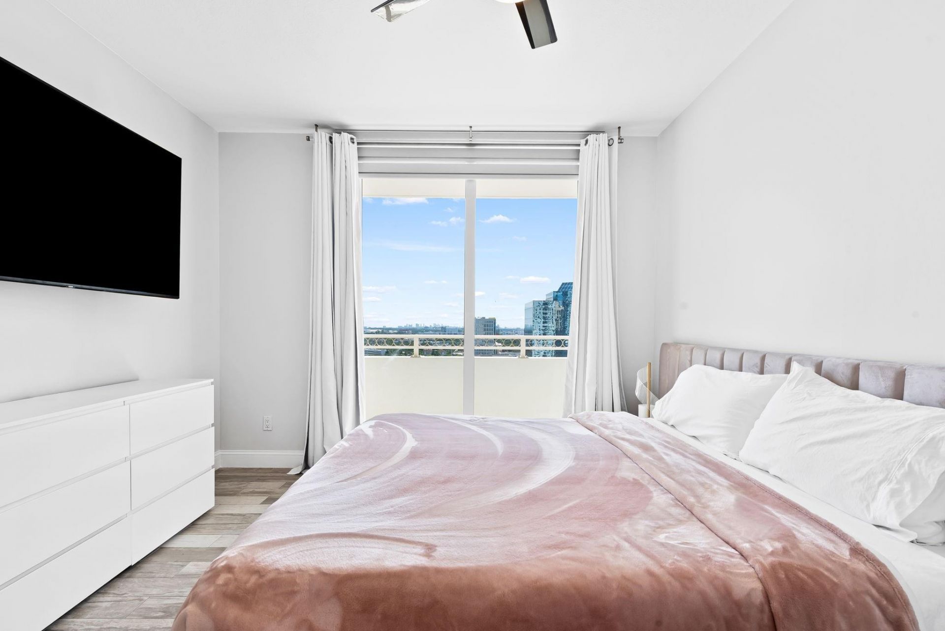 511 SE 5th Avenue, Unit 1709, Fort Lauderdale, FL 33301 Photo