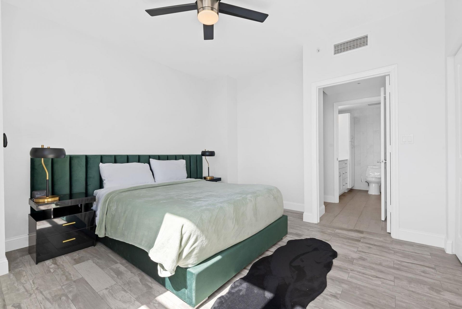 511 SE 5th Avenue, Unit 1709, Fort Lauderdale, FL 33301 Photo