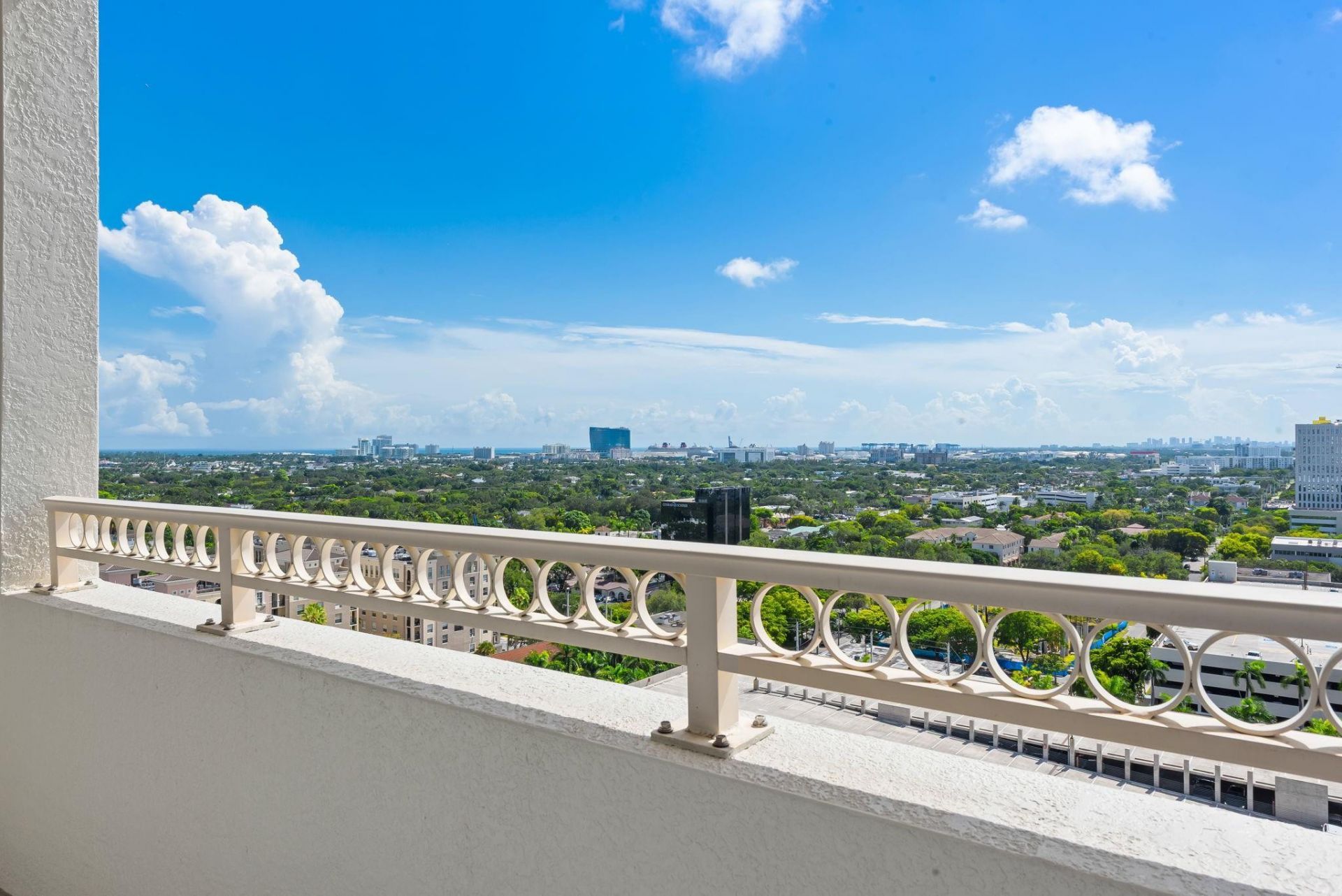 511 SE 5th Avenue, Unit 1709, Fort Lauderdale, FL 33301 Photo