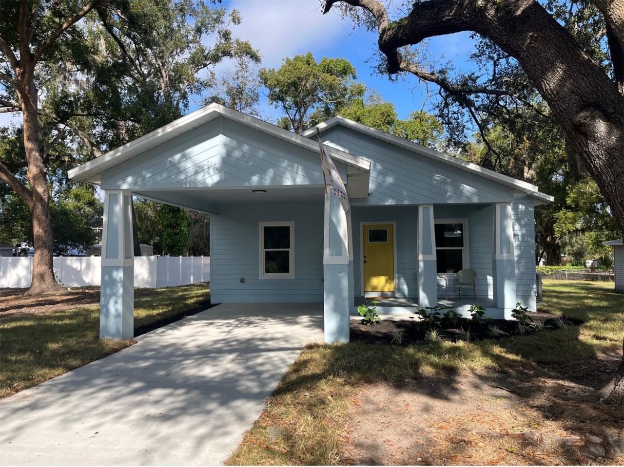 706 Avenue E, Plant City, FL 33563 Main Photo