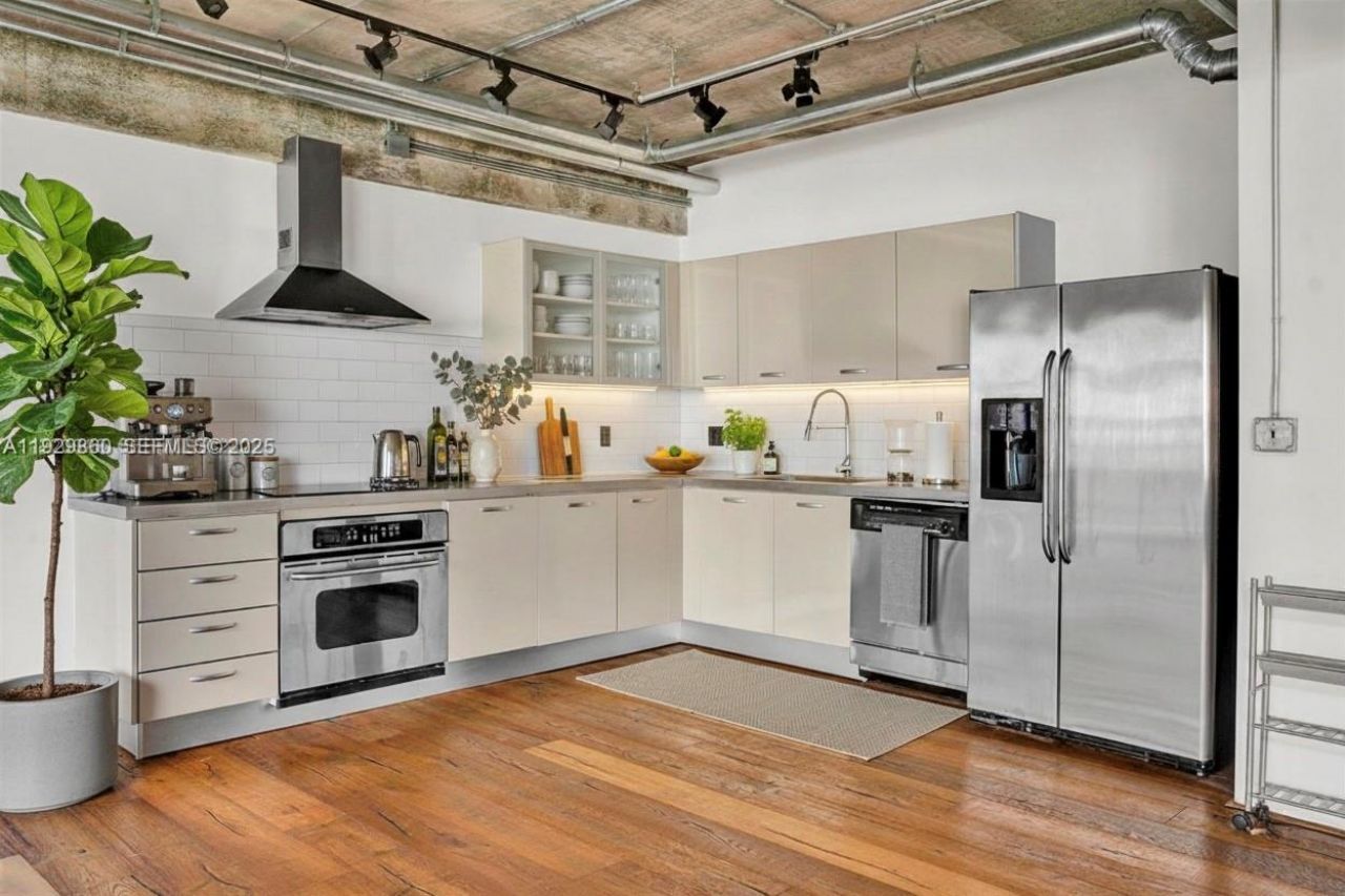 1749 NE Miami Ct , Unit 515, Miami, FL 33132 Photo