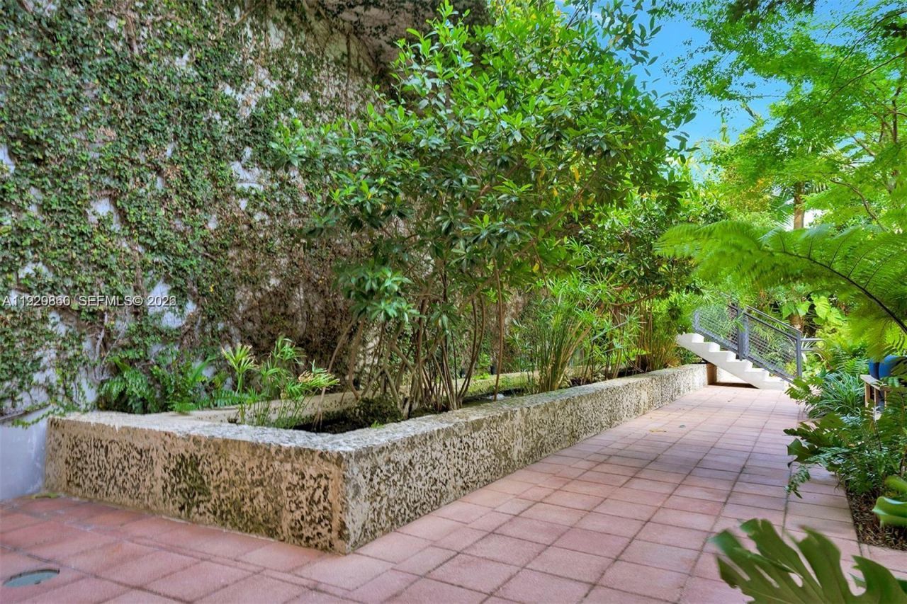 1749 NE Miami Ct, Unit 515, Miami, FL 33132 Photo