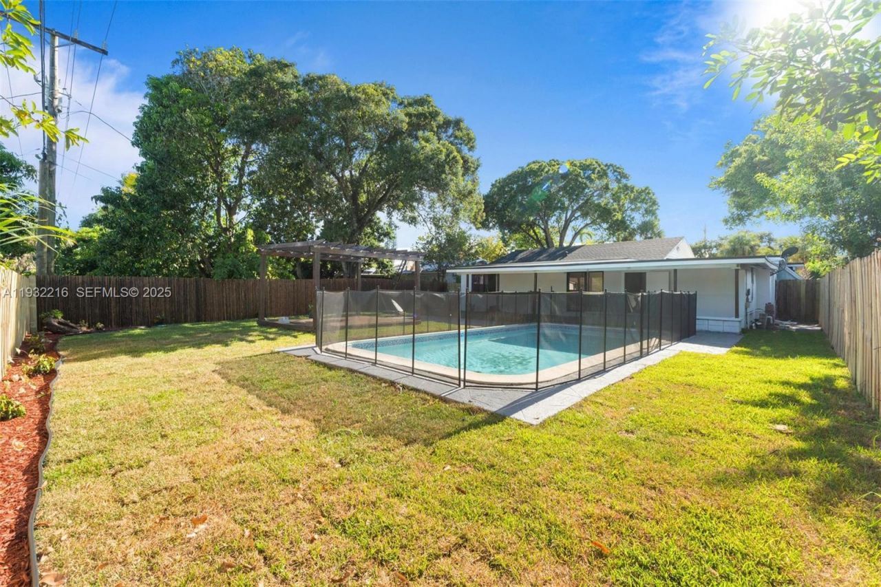 1516 SW 30th Terrace , Fort Lauderdale, FL 33312 Photo