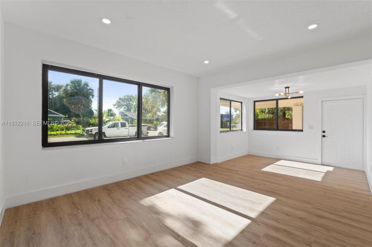 1516 SW 30th Terrace , Fort Lauderdale, FL 33312 Photo