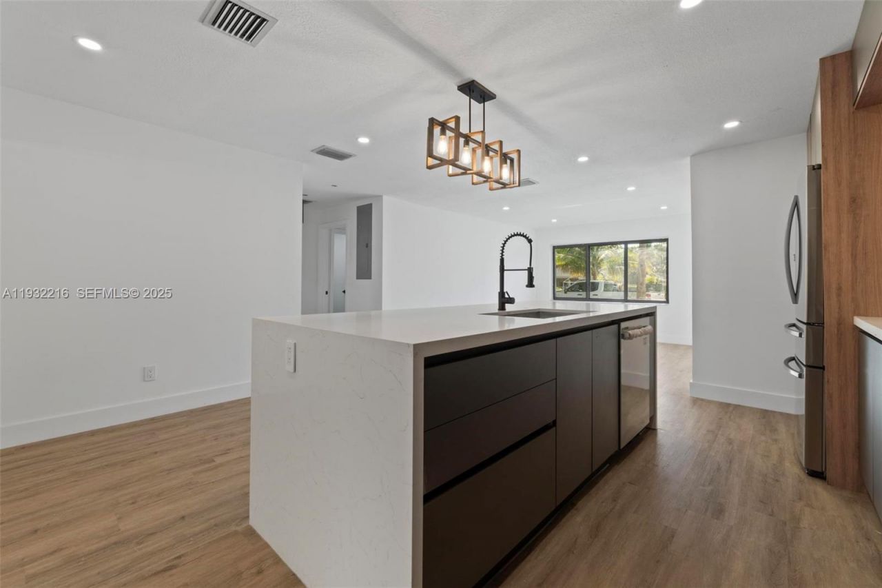 1516 SW 30th Terrace , Fort Lauderdale, FL 33312 Photo