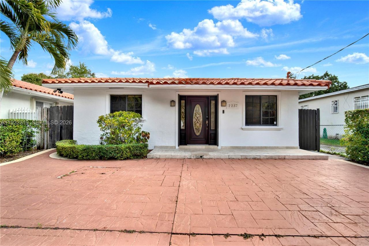 2237 SW 63rd Ave, Miami, FL 33155 Photo