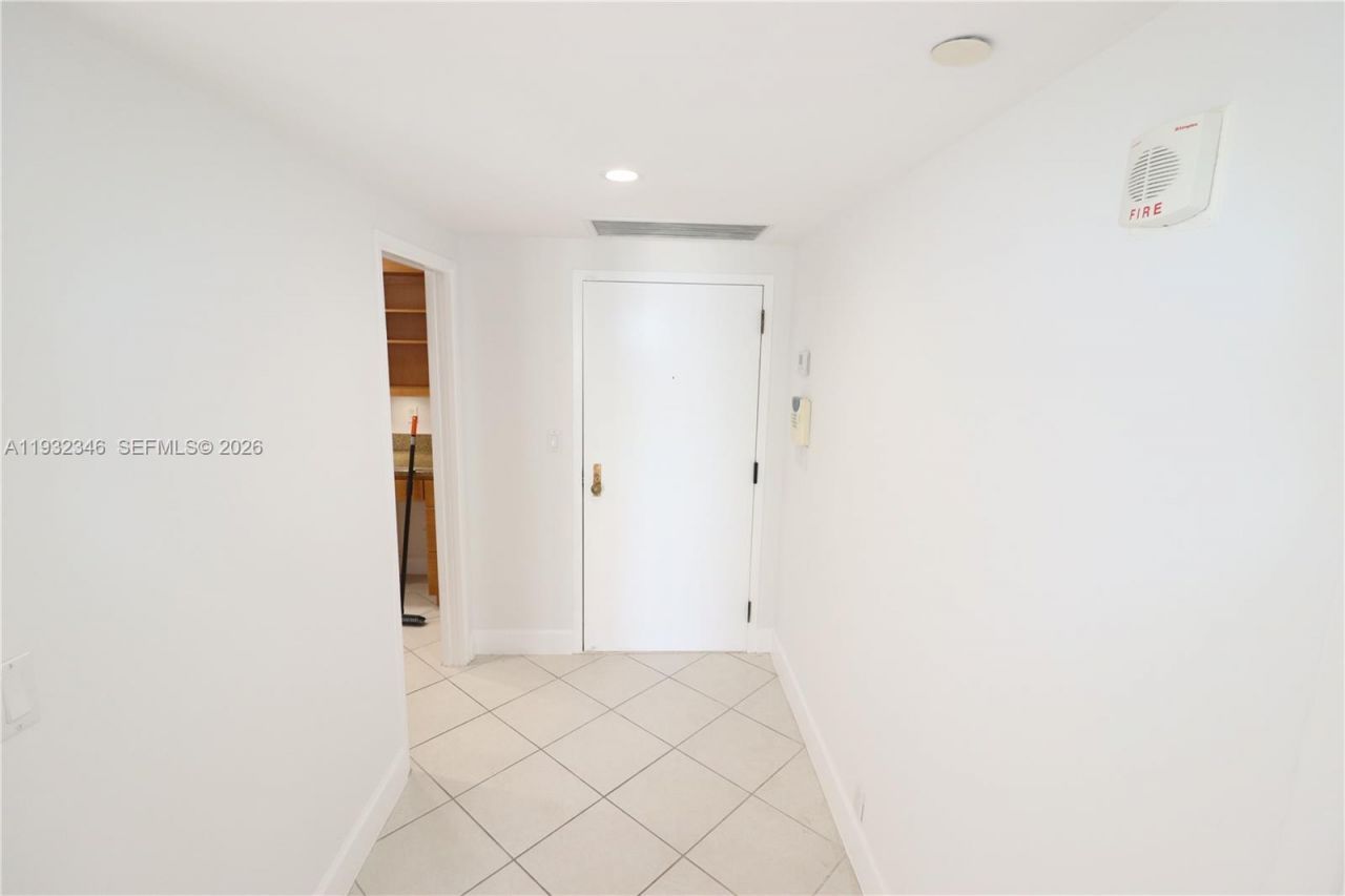 151 Crandon Blvd, Unit 926, Key Biscayne, FL 33149 Photo