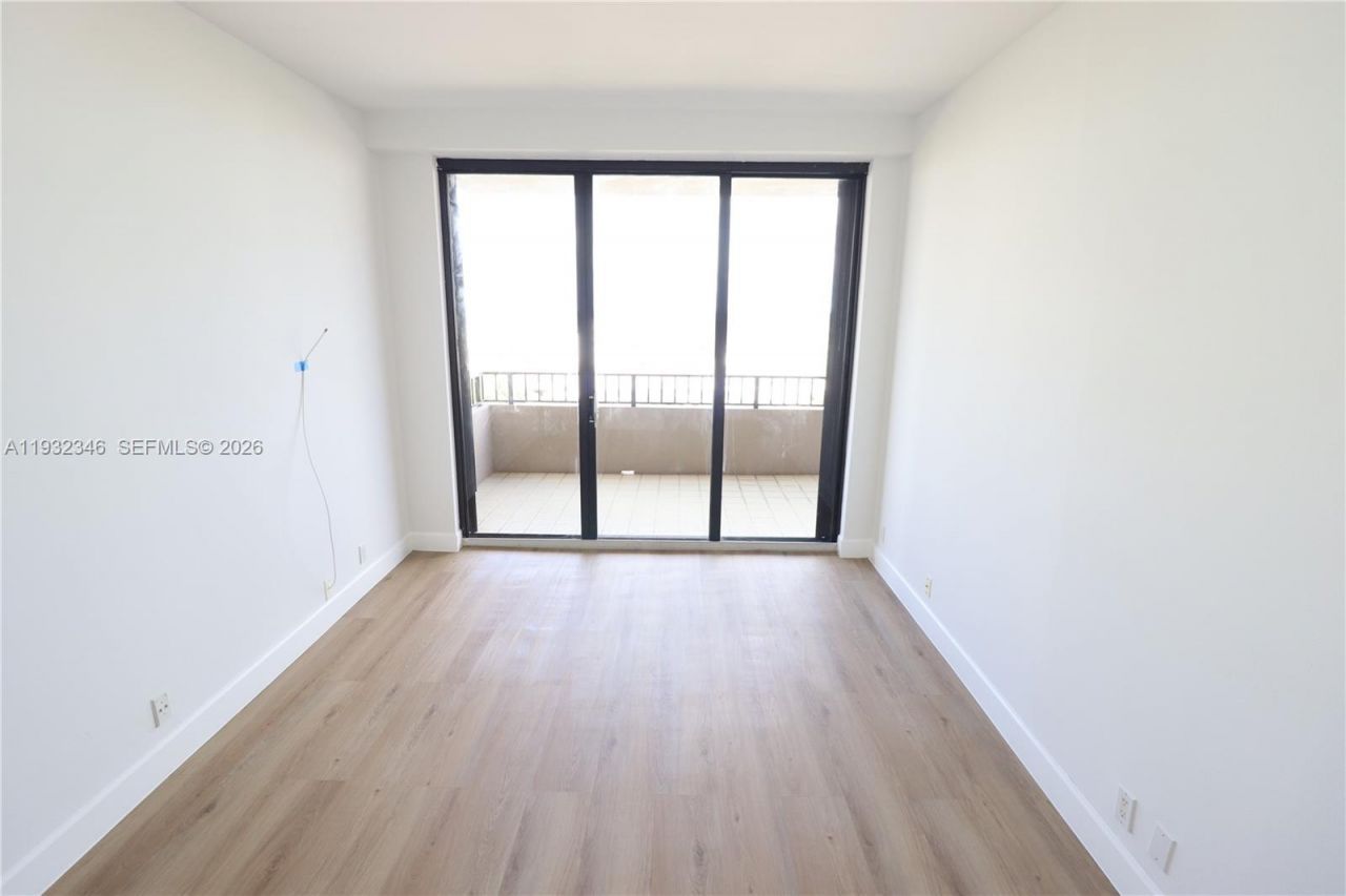 151 Crandon Blvd, Unit 926, Key Biscayne, FL 33149 Photo