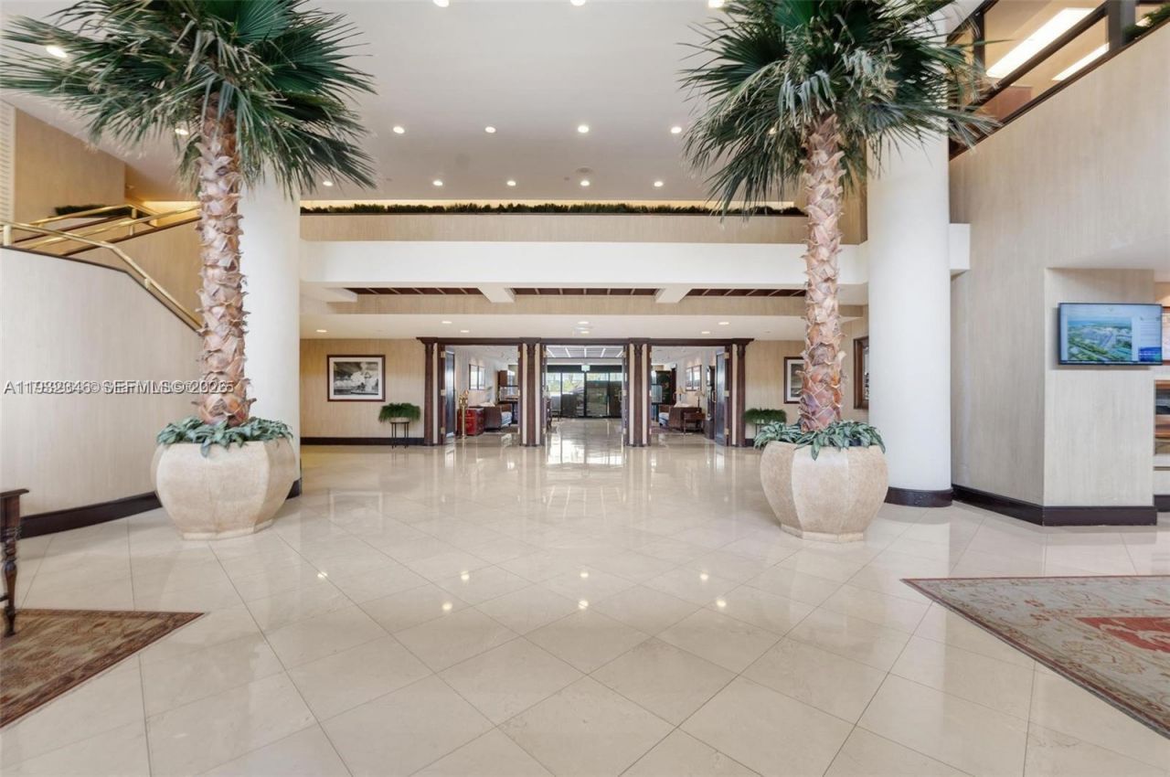 151 Crandon Blvd, Unit 926, Key Biscayne, FL 33149 Photo