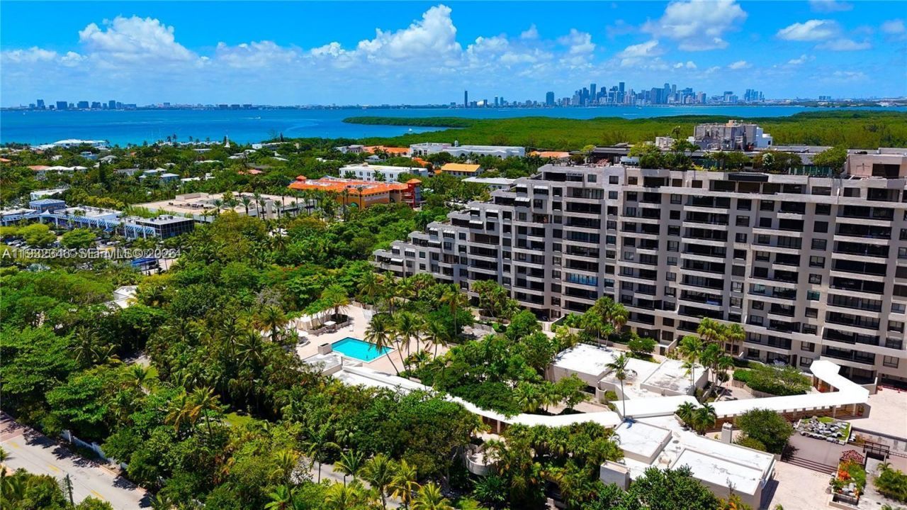 151 Crandon Blvd, Unit 926, Key Biscayne, FL 33149 Photo