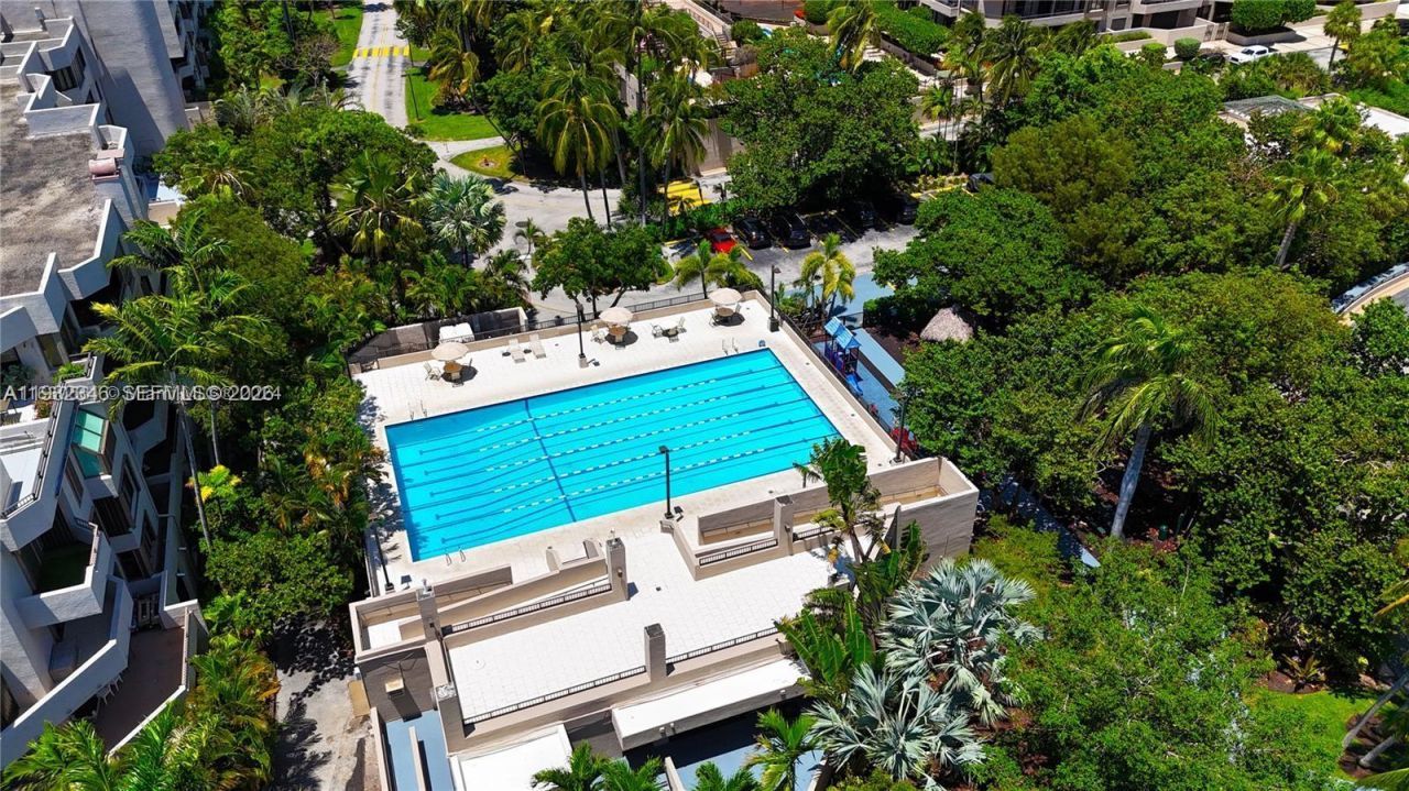 151 Crandon Blvd, Unit 926, Key Biscayne, FL 33149 Photo