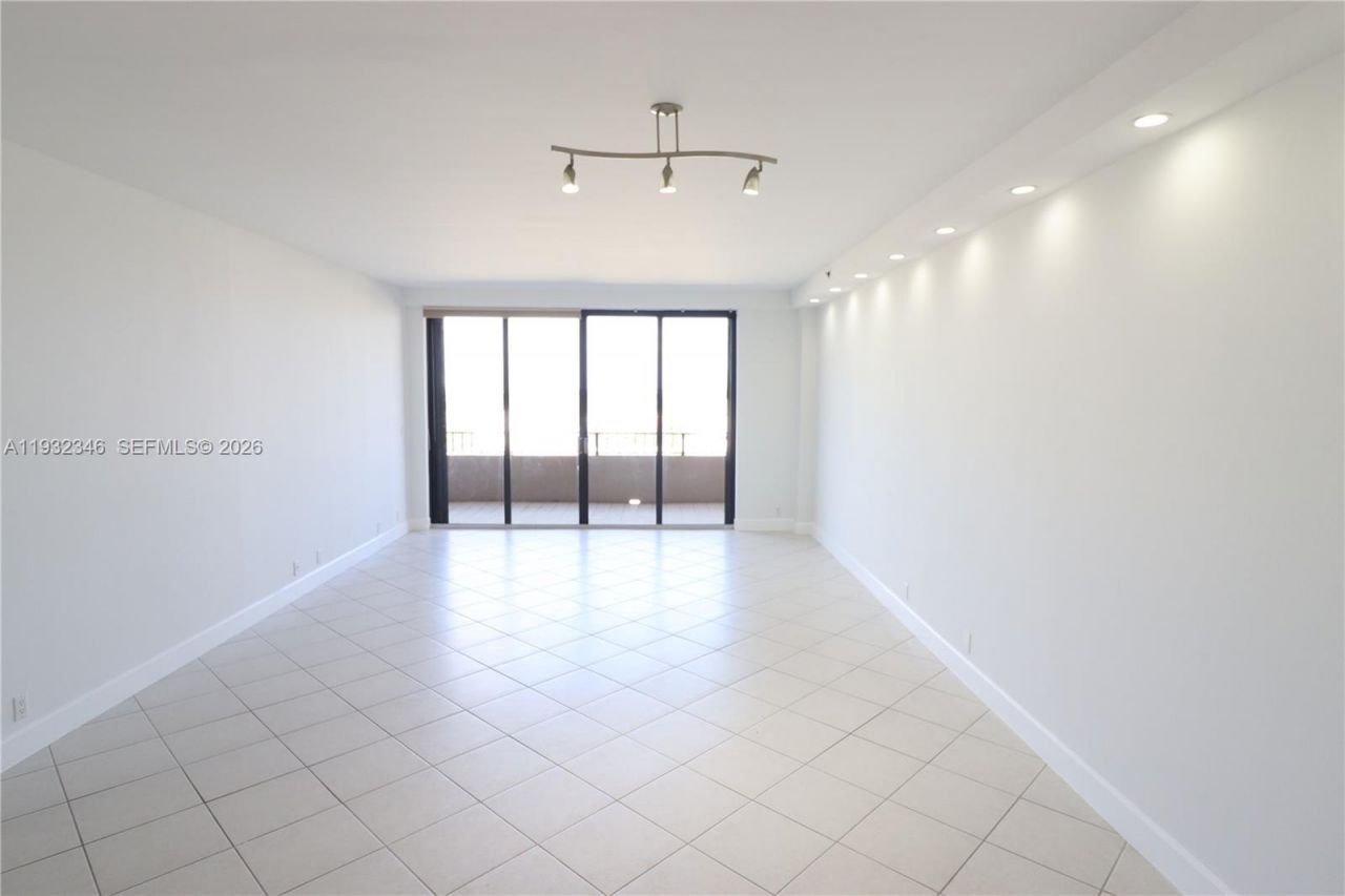 151 Crandon Blvd, Unit 926, Key Biscayne, FL 33149 Photo