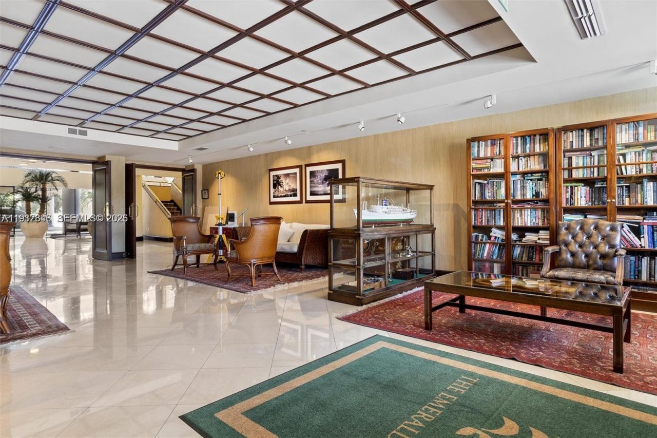 151 Crandon Blvd, Unit 926, Key Biscayne, FL 33149 Photo