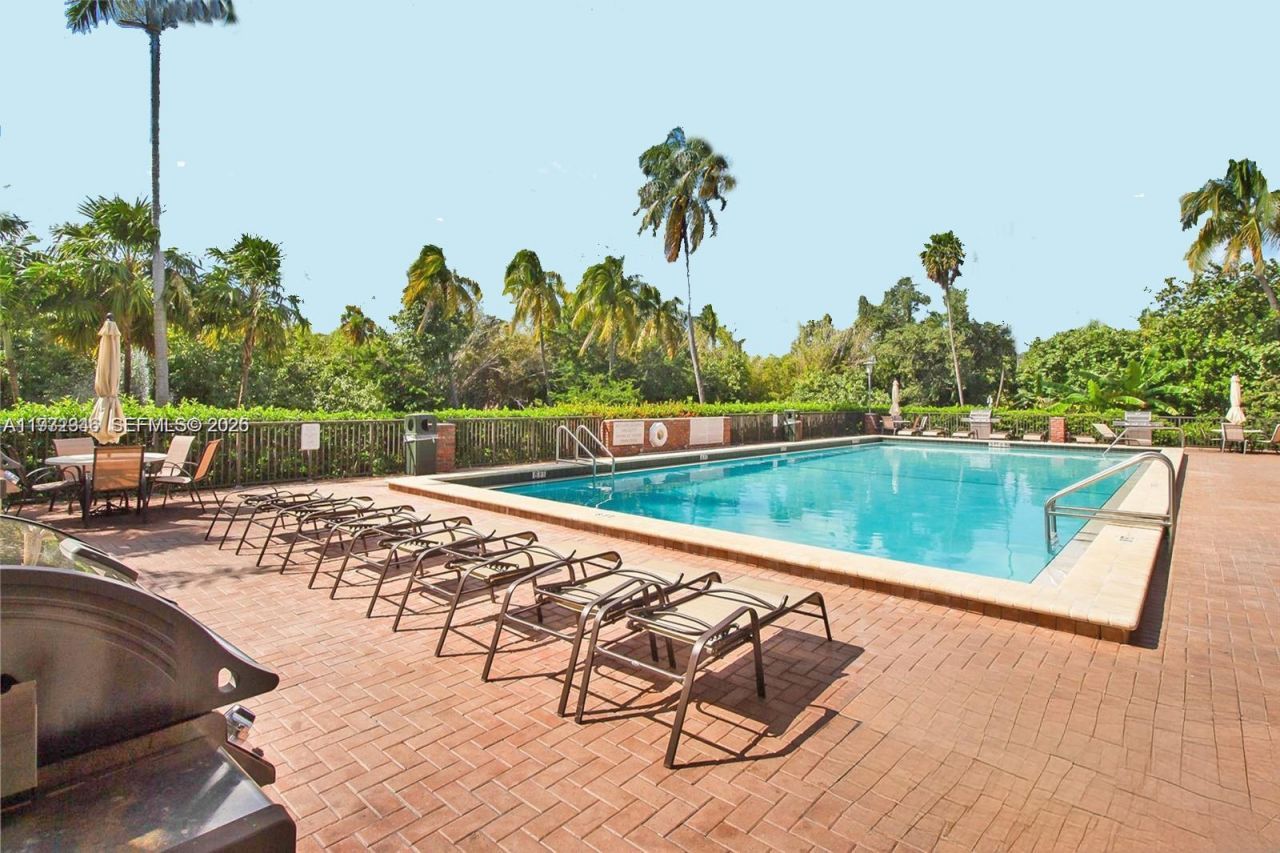 151 Crandon Blvd, Unit 926, Key Biscayne, FL 33149 Photo