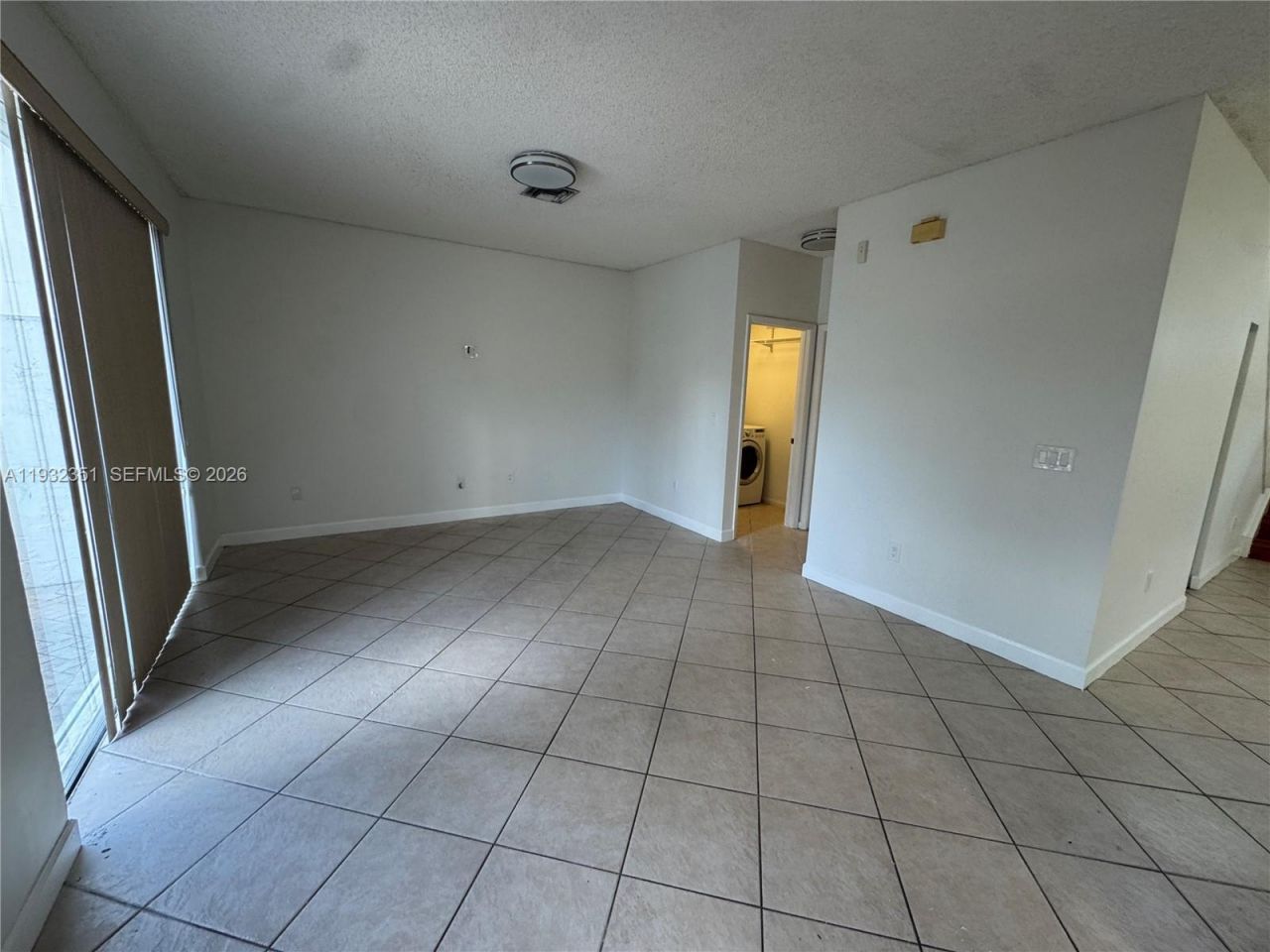 327 NW 159th Ave, Unit N/A, Pembroke Pines, FL 33028 Photo
