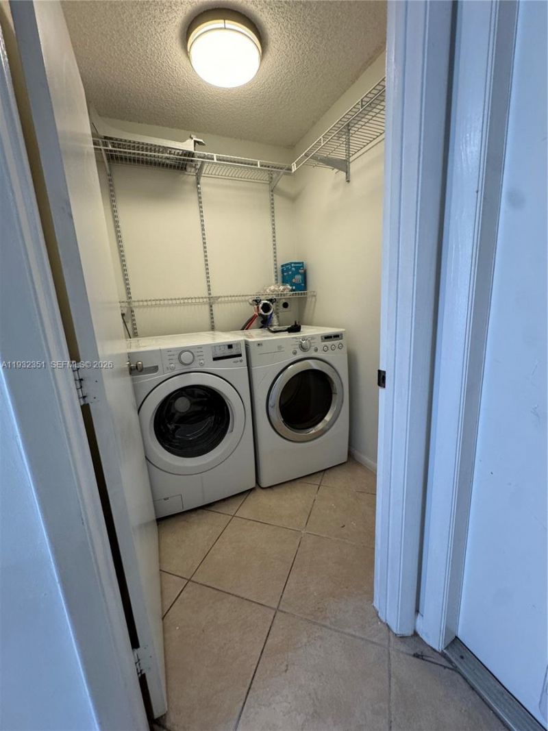 327 NW 159th Ave, Unit N/A, Pembroke Pines, FL 33028 Photo