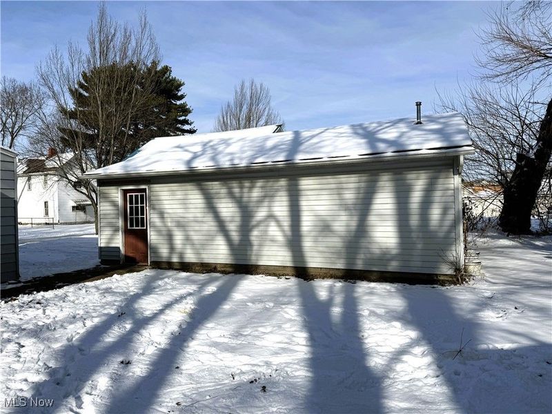 131 8th Street SW, New Philadelphia, OH 44663 Photo 5