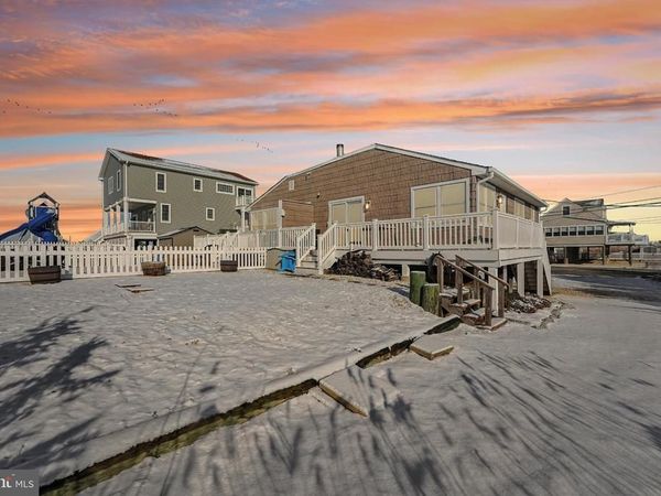 118 2ND STREET, Unit EAST, SEA ISLE CITY, NJ 08243
