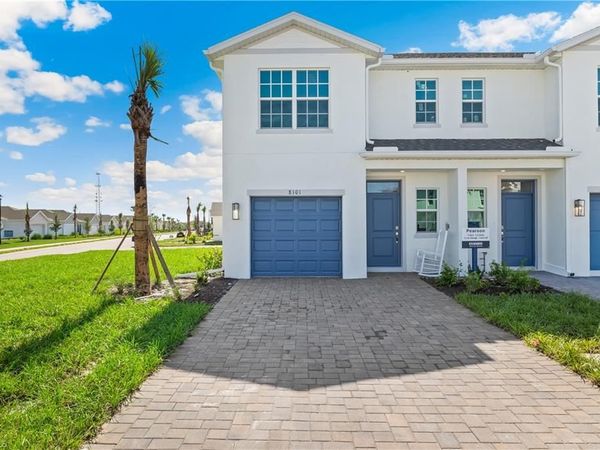 8327 EVERLY PRESERVE DR, LEHIGH ACRES, FL 33971