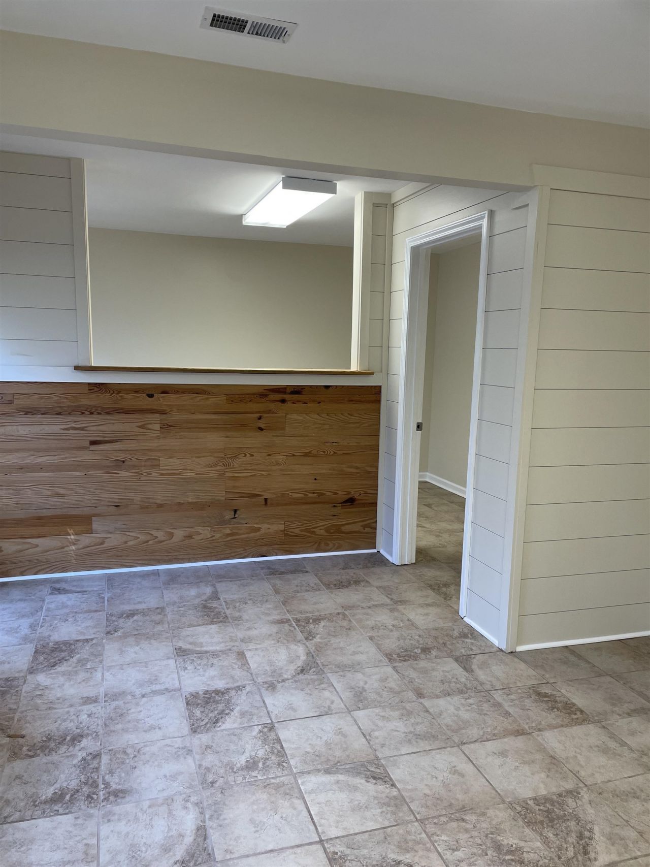 1102 - B Martin Luther King Rd.  Photo 7