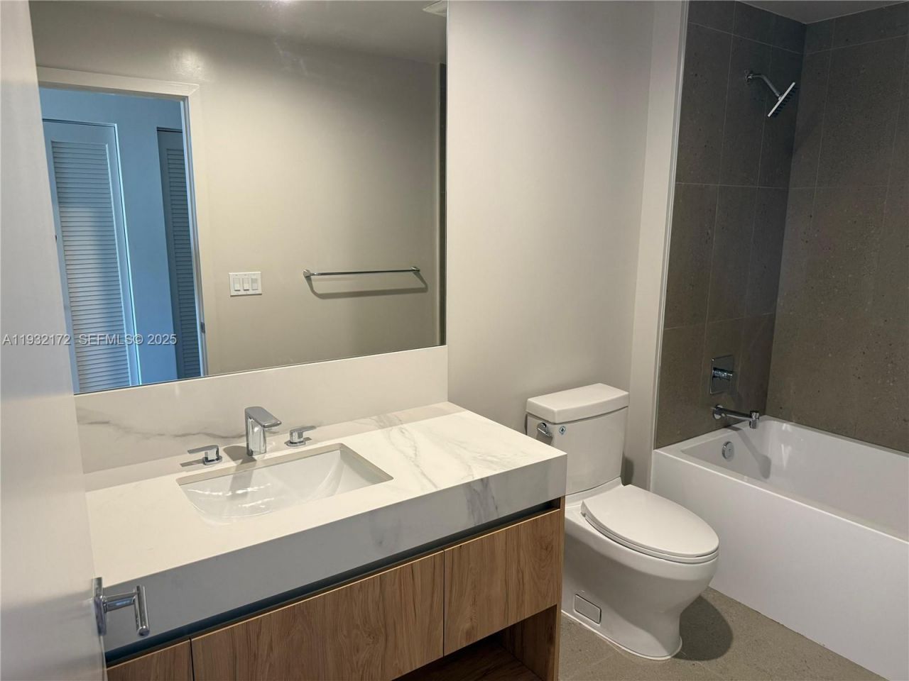 11 NE 6th St, Unit 801, Miami, FL 33132 Photo