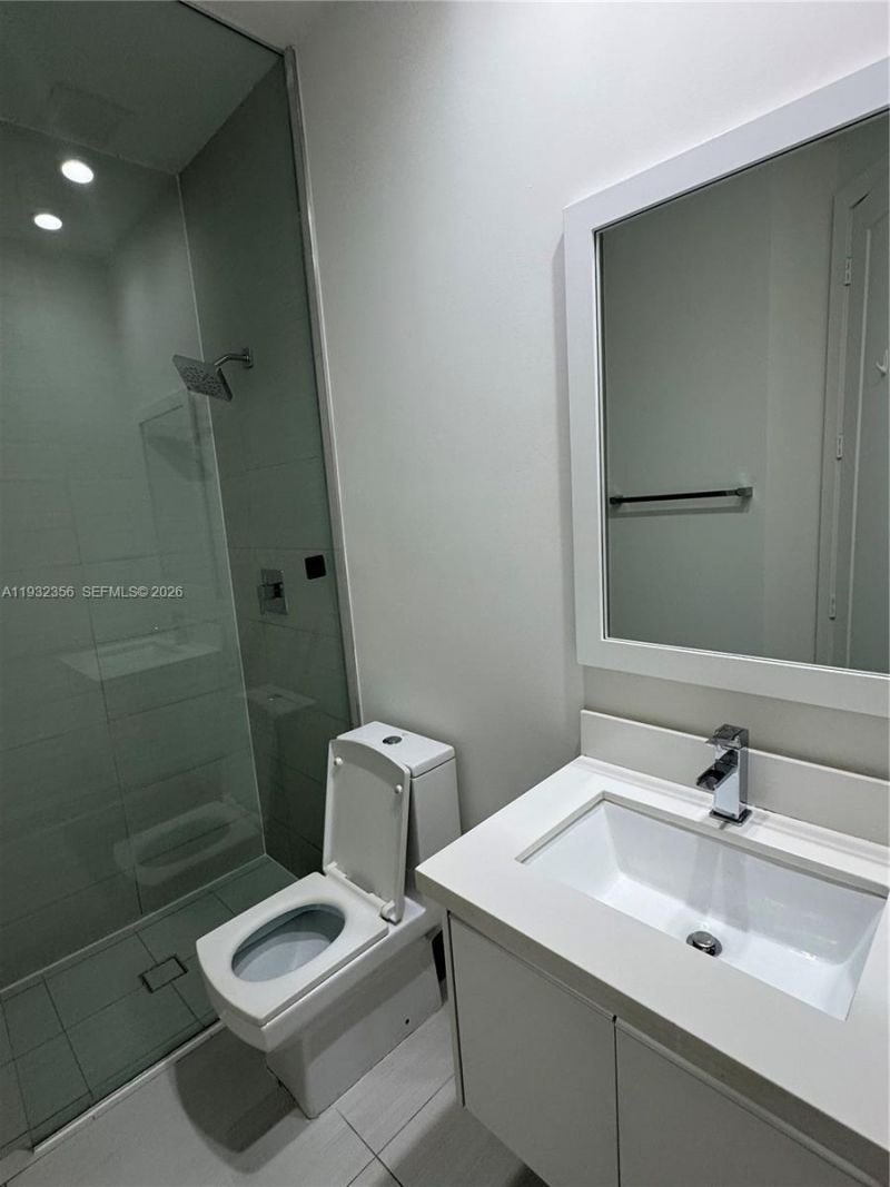 10550 NW 65th Ln , Doral, FL 33178 Photo