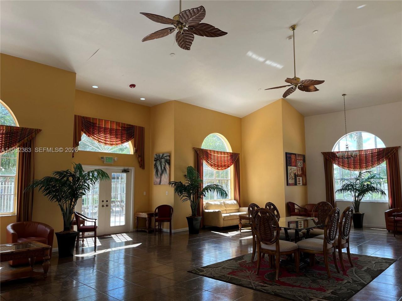 350 W Palm Cir W, Unit 201, Pembroke Pines, FL 33025 Photo