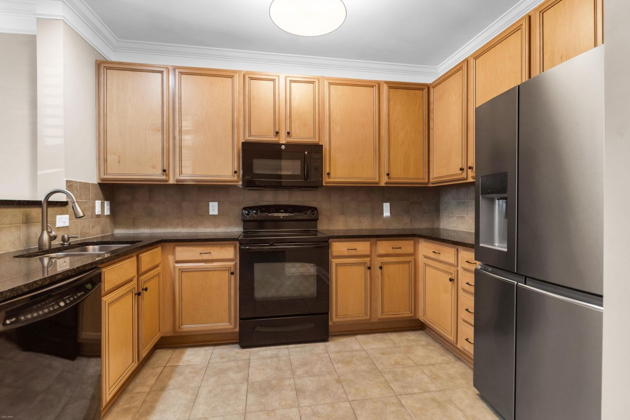 2244 Ashley Crossing Drive Photo 19