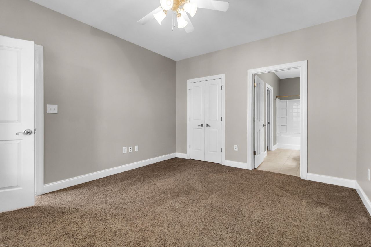 2244 Ashley Crossing Drive Photo 27