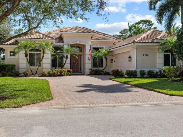 8048 Links Way, Port Saint Lucie, FL 34986