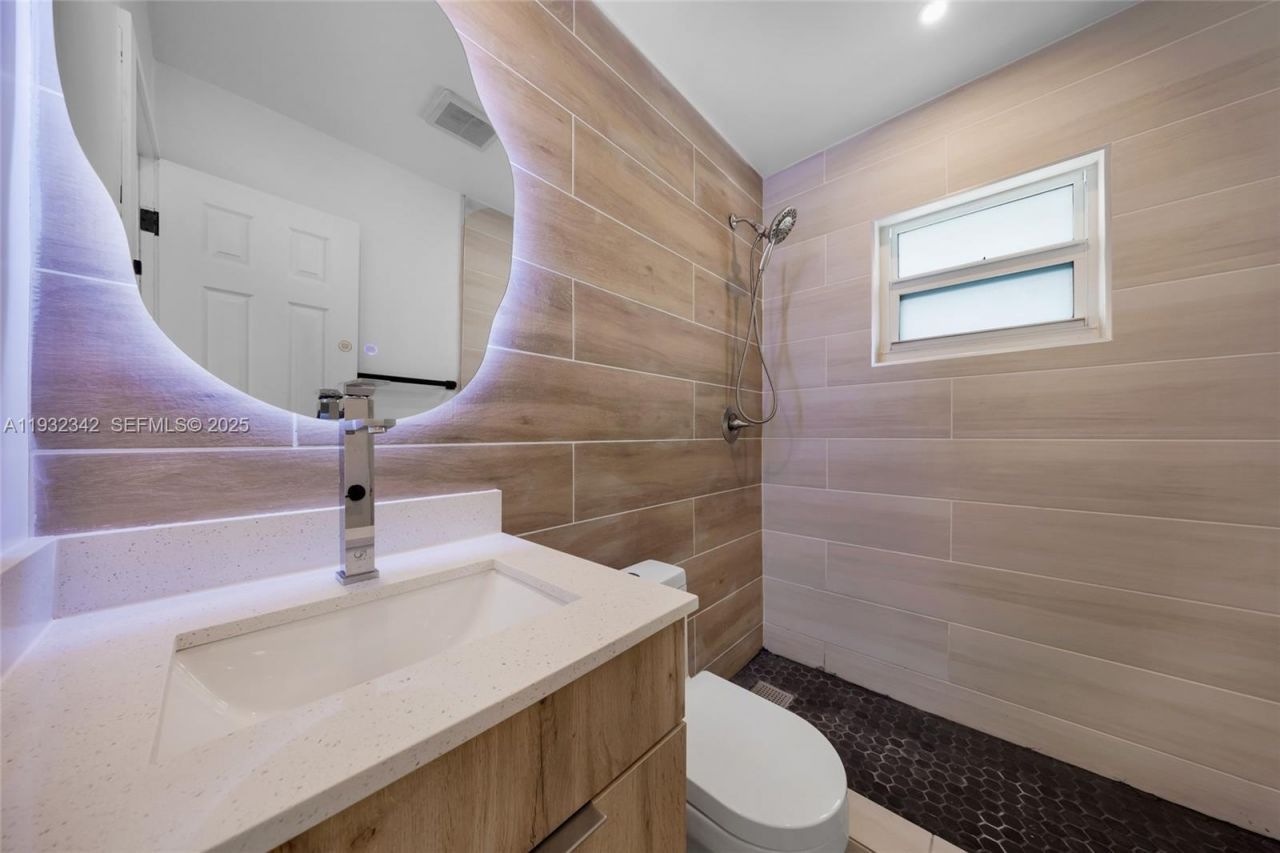 5195 NE 18th Ave , Unit 3, Fort Lauderdale, FL 33334 Photo