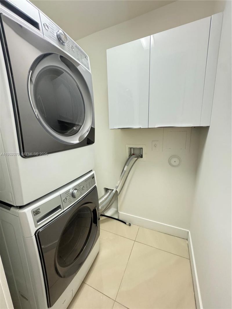 10550 NW 65th Ln, Doral, FL 33178 Photo