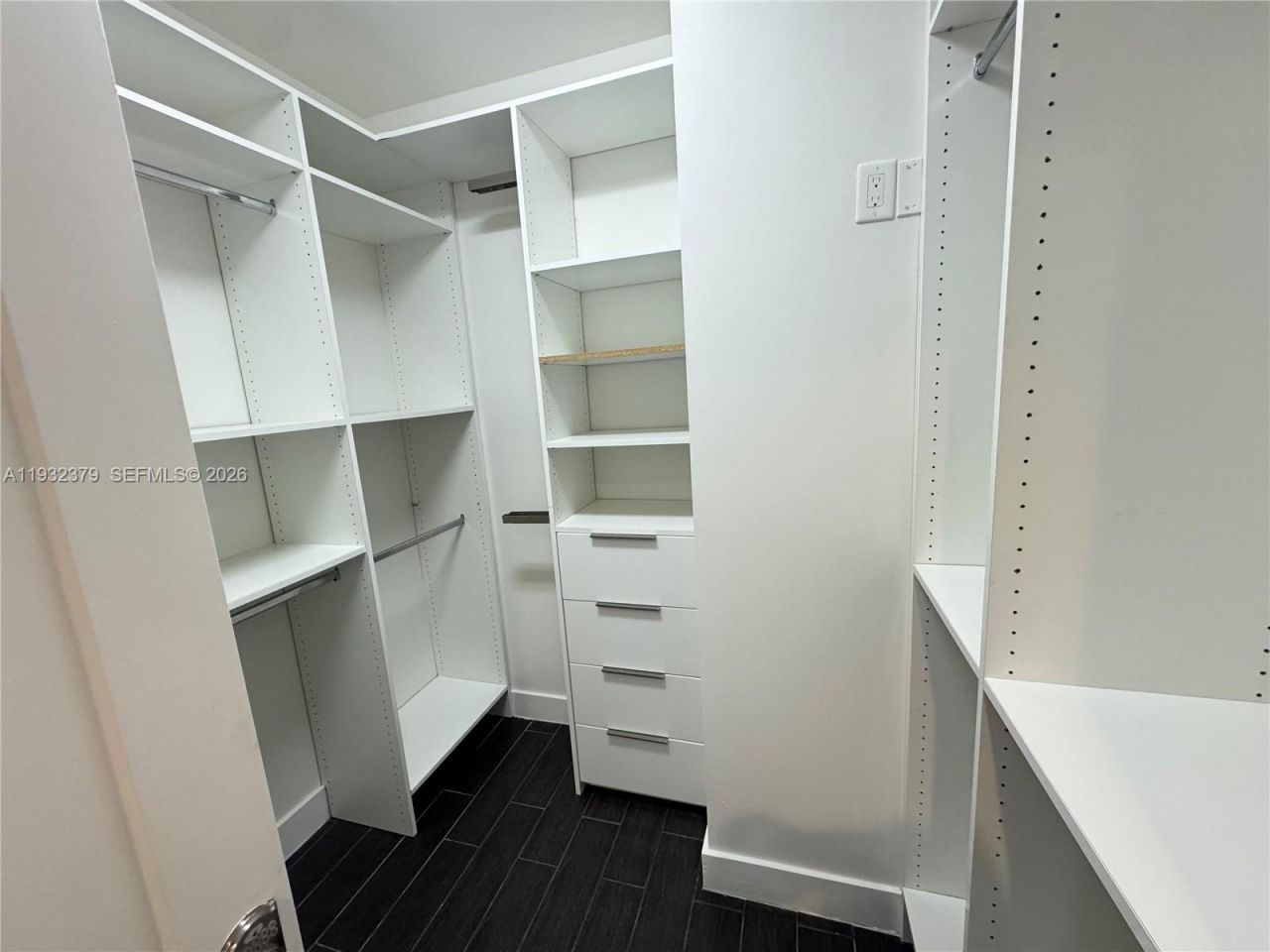 10550 NW 65th Ln, Doral, FL 33178 Photo