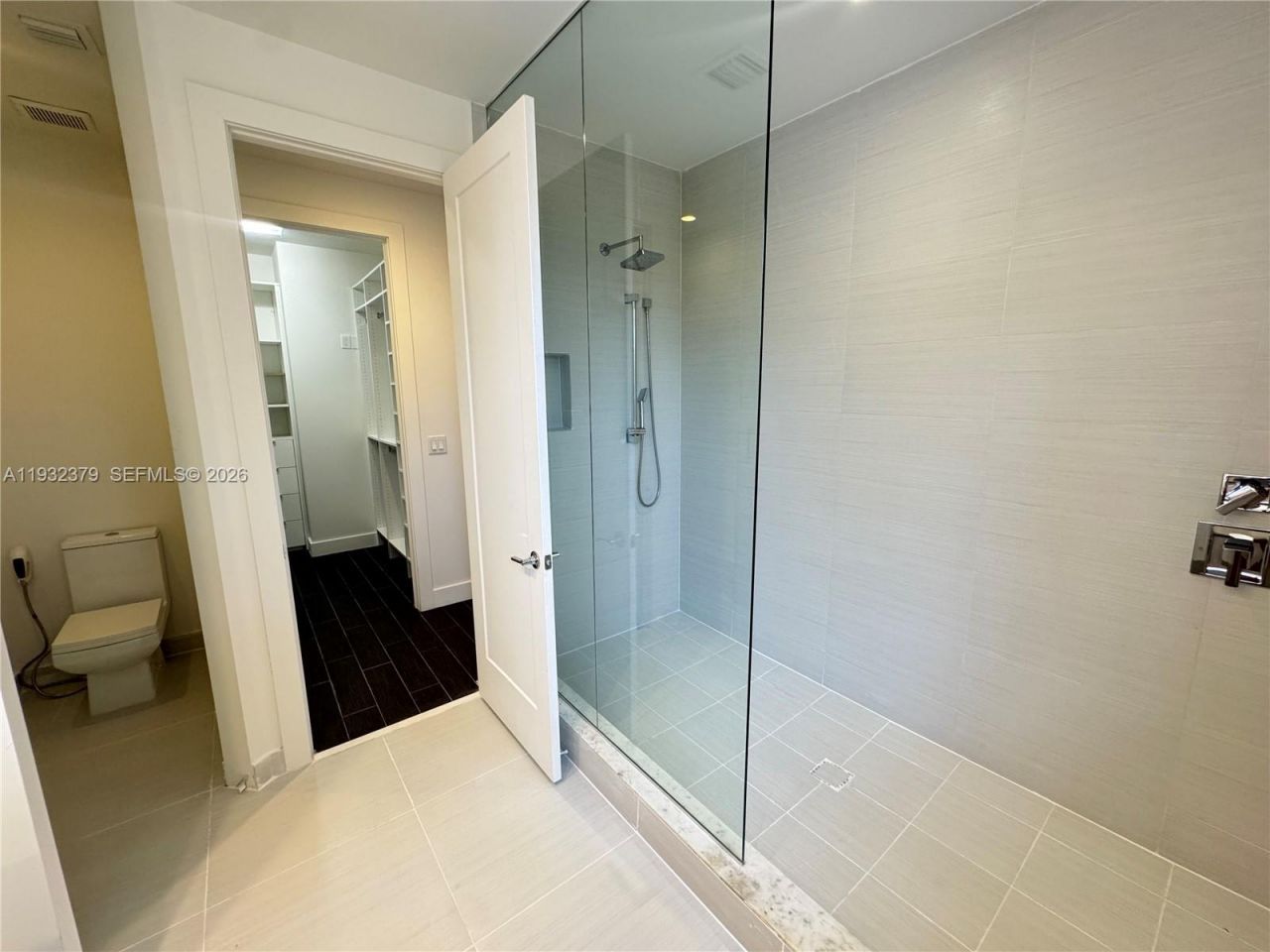 10550 NW 65th Ln, Doral, FL 33178 Photo